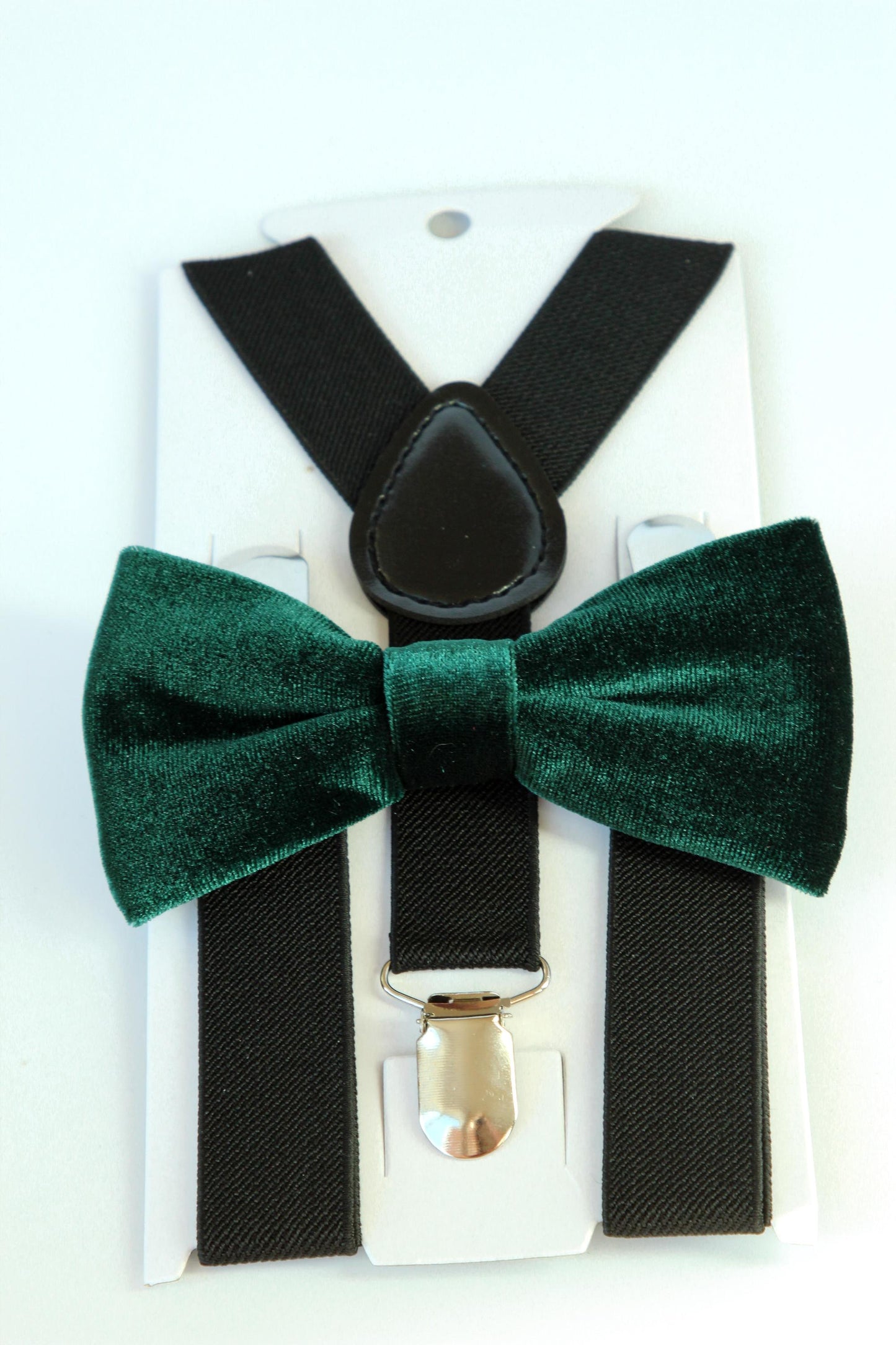 Emerald Green Christmas bow tie & black suspenders for men and boys, Holiday green velvet bow tie, winter wedding groomsmen outfit
