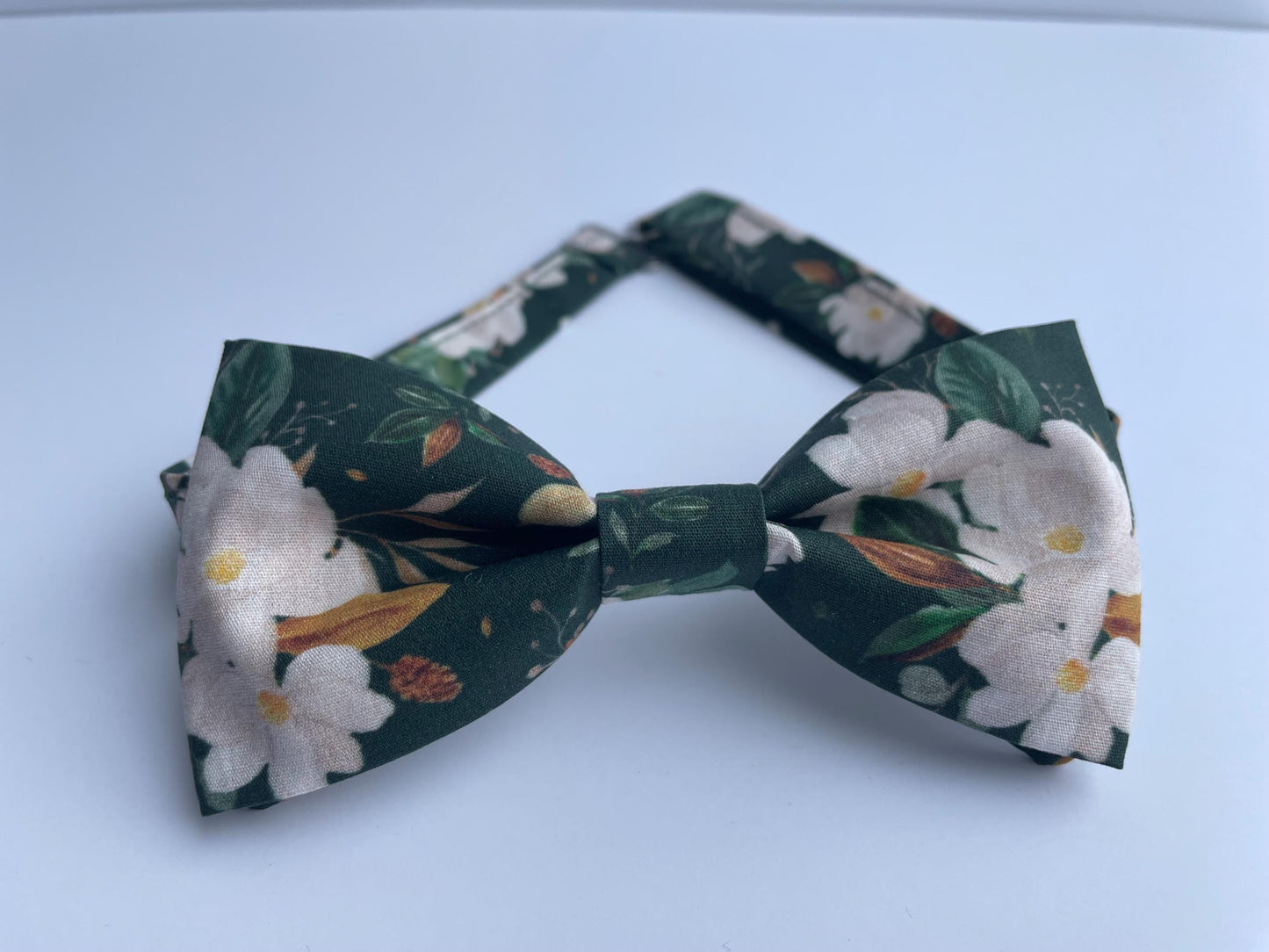 Green floral necktie, bow tie, pocket square, emerald green wedding tie for men and boys, groomsmen floral necktie, rustic wedding bowtie