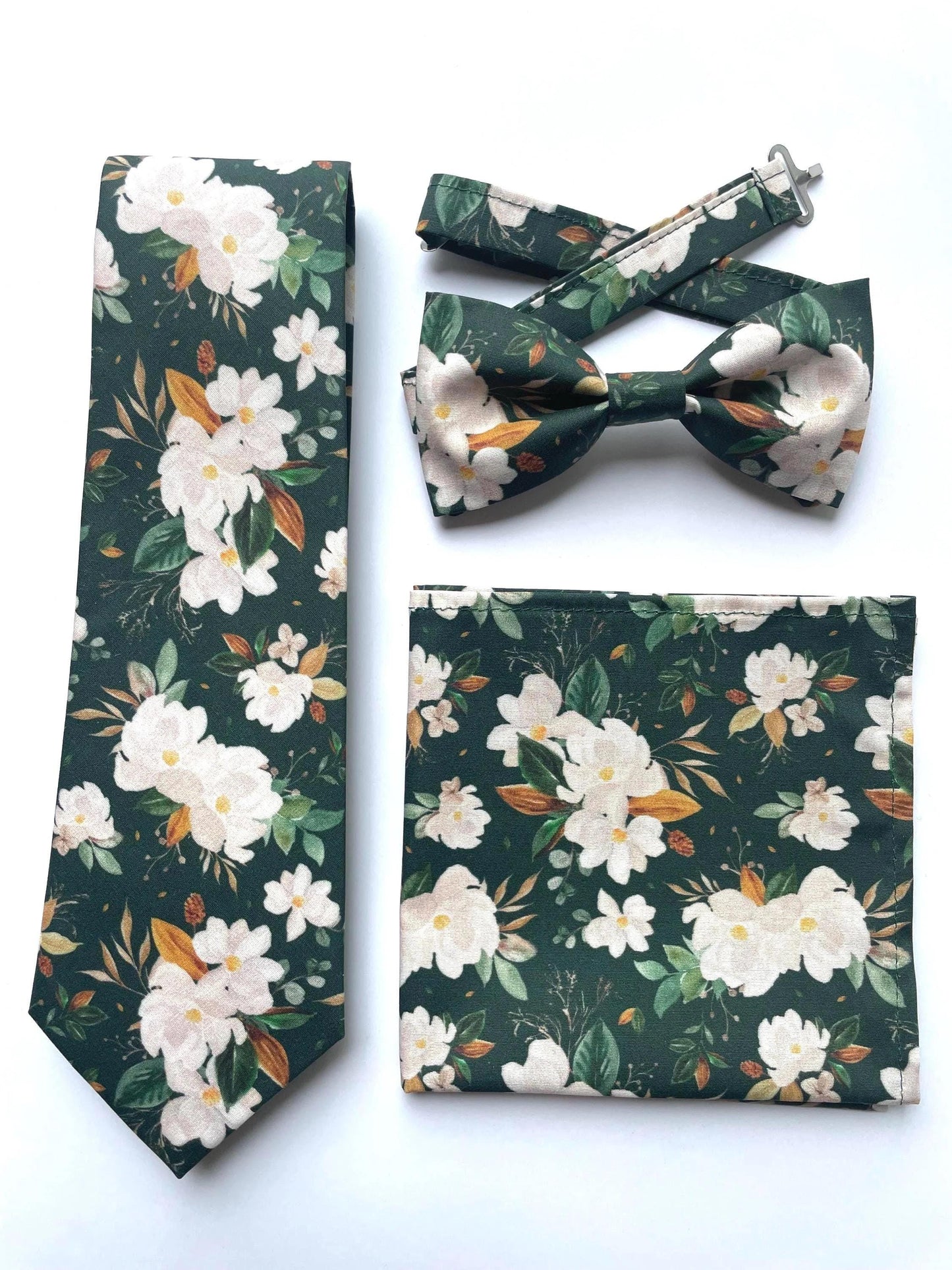 Emerald green floral neck tie, floral green wedding long tie for men and boys, rustic wedding tie, boho style necktie, grooms green tie
