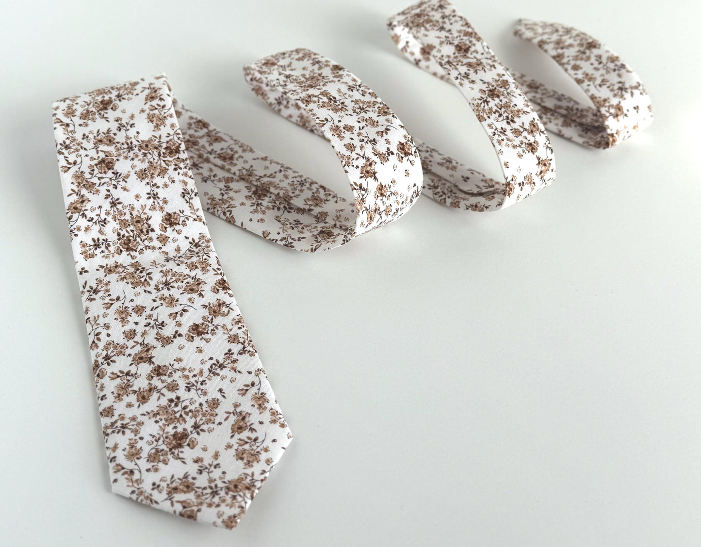 Brown floral tie for men, tan floral necktie, wedding tie for grooms, groomsmen skinny tie, floral regular tie, rustic wedding