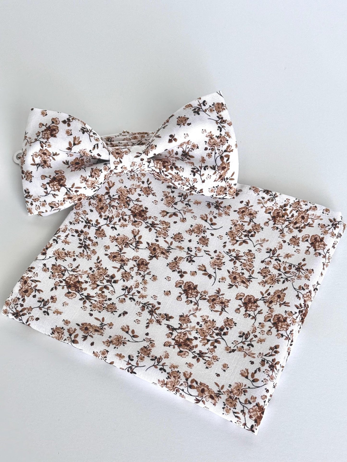 Brown floral tie for men, tan floral necktie, wedding tie for grooms, groomsmen skinny tie, floral regular tie, rustic wedding
