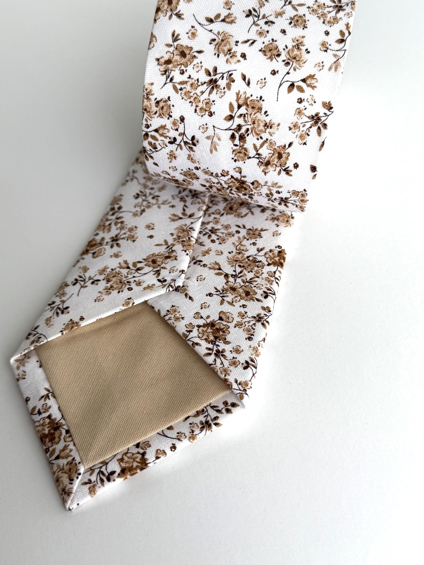 Brown floral tie for men, tan floral necktie, wedding tie for grooms, groomsmen skinny tie, floral regular tie, rustic wedding
