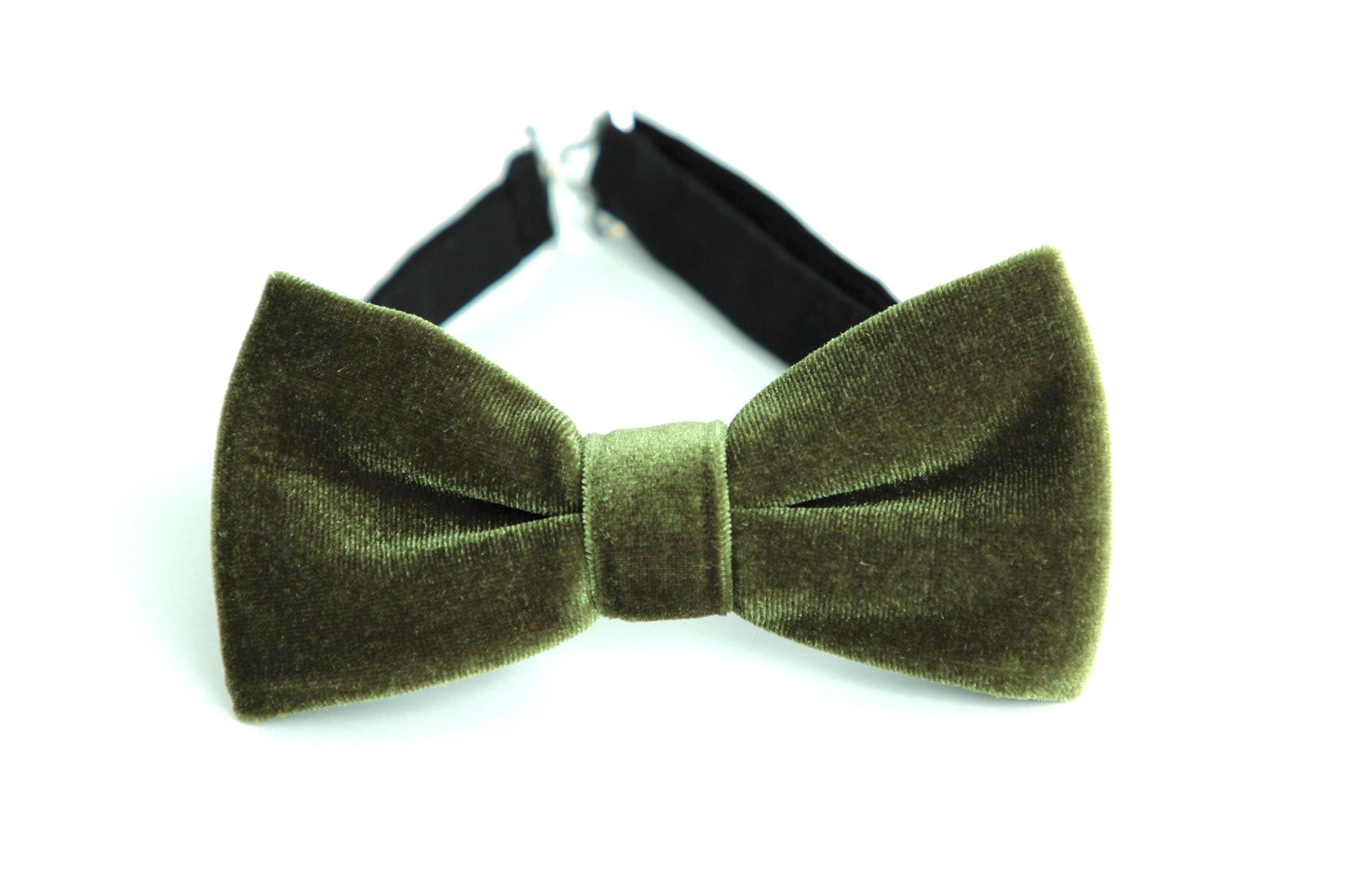 Olive green velvet bow tie for men and boys, wedding green bow tie, groom bow tie, olive men’s bow tie, pocket square