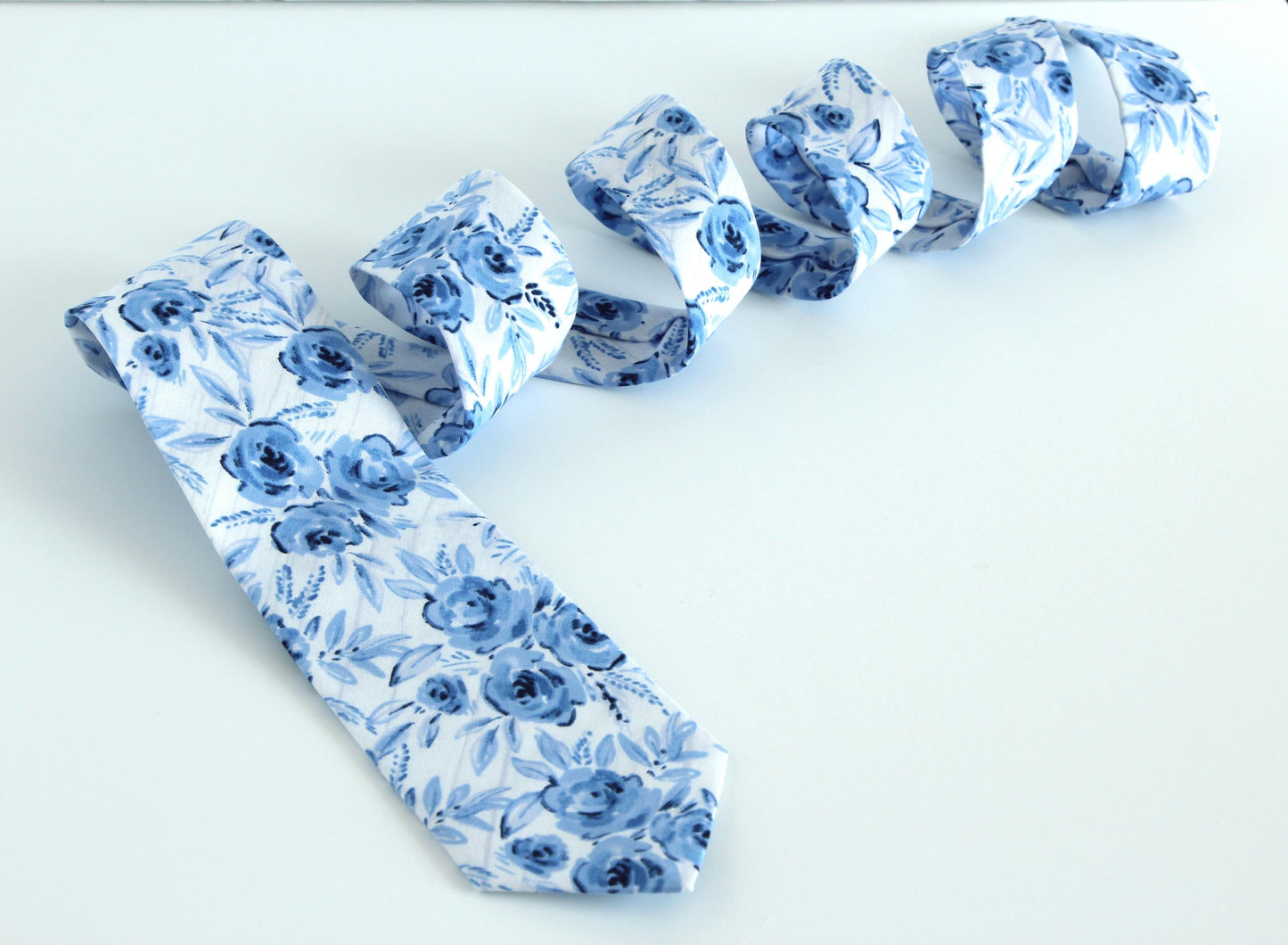 White Blue Floral necktie, skinny tie for men, wedding grooms floral long tie, blue flowers necktie, groomsmen necktie, bow tie