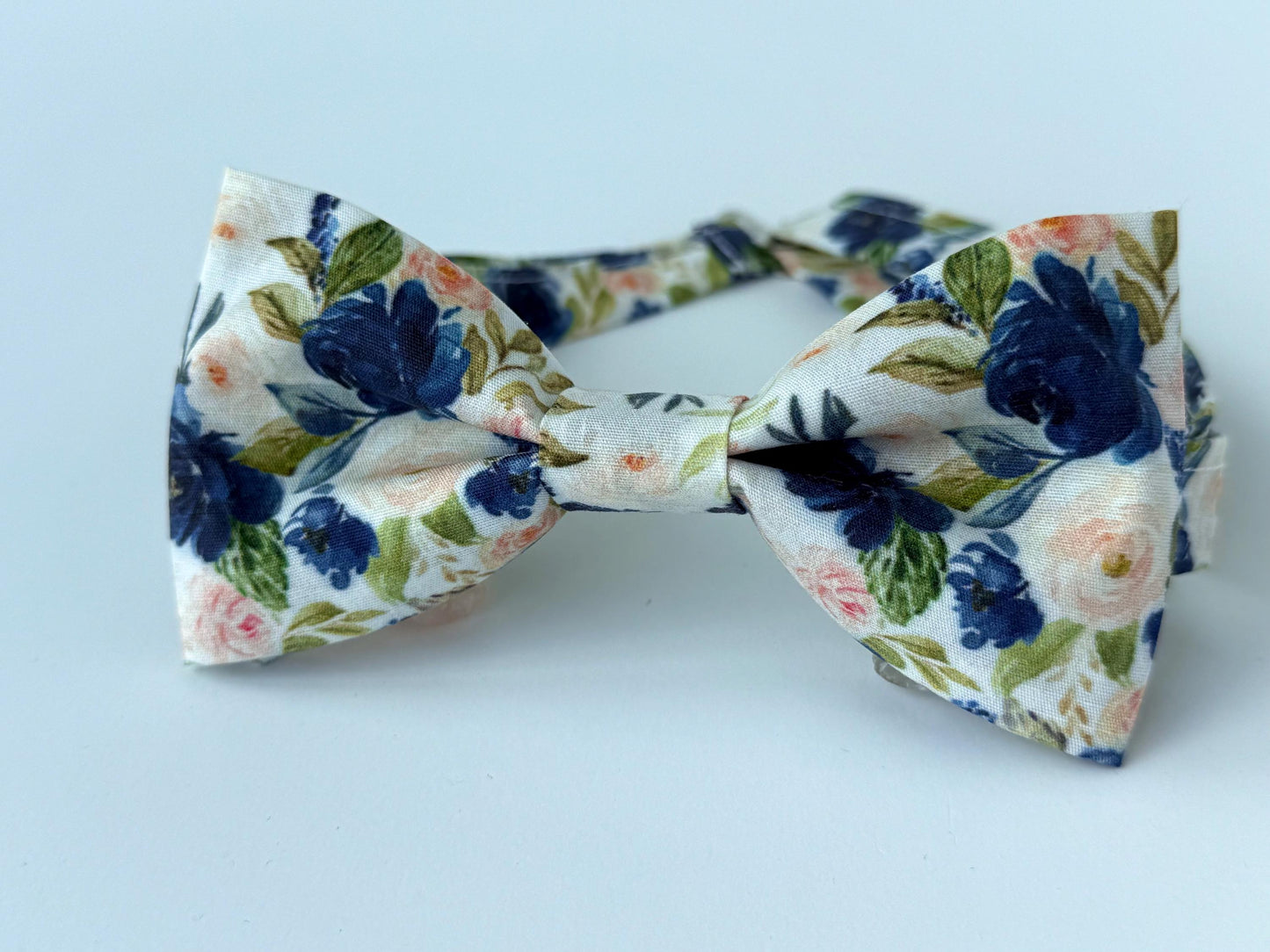 Navy blush floral necktie for men, wedding necktie, grooms groomsmen floral tie, navy flowers skinny tie, navy blush bow tie, pocket square