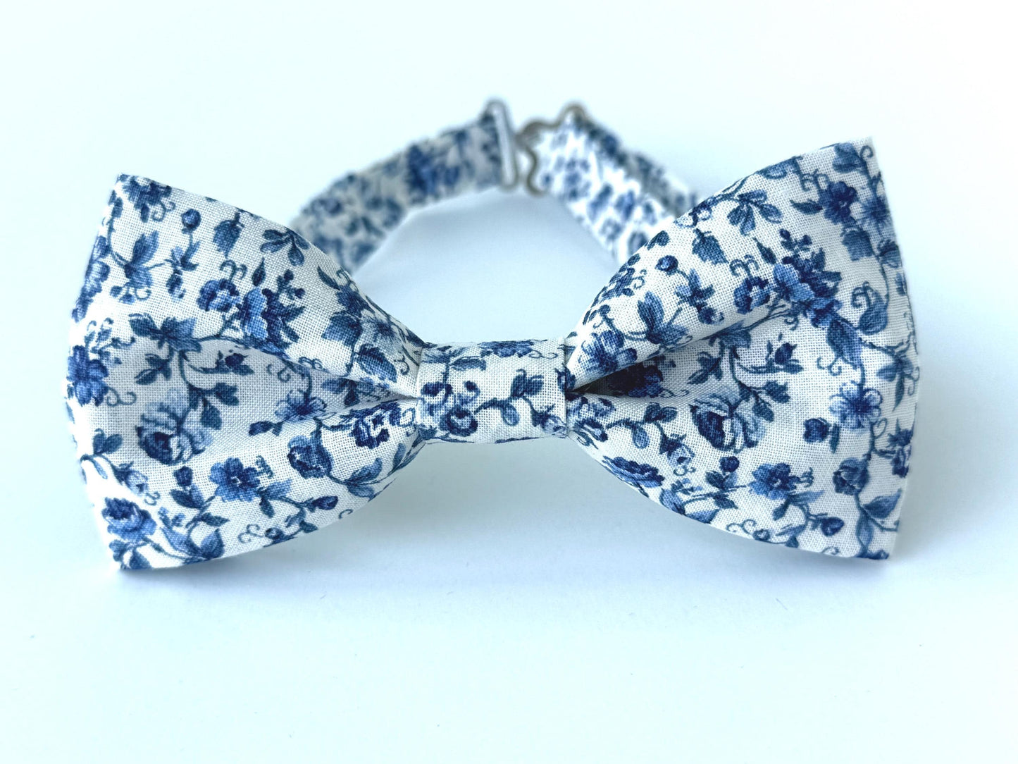 Blue floral necktie for men and boys, wedding dusty blue floral bow tie, pocket square, regular tie, skinny tie for grooms, groomsmen,