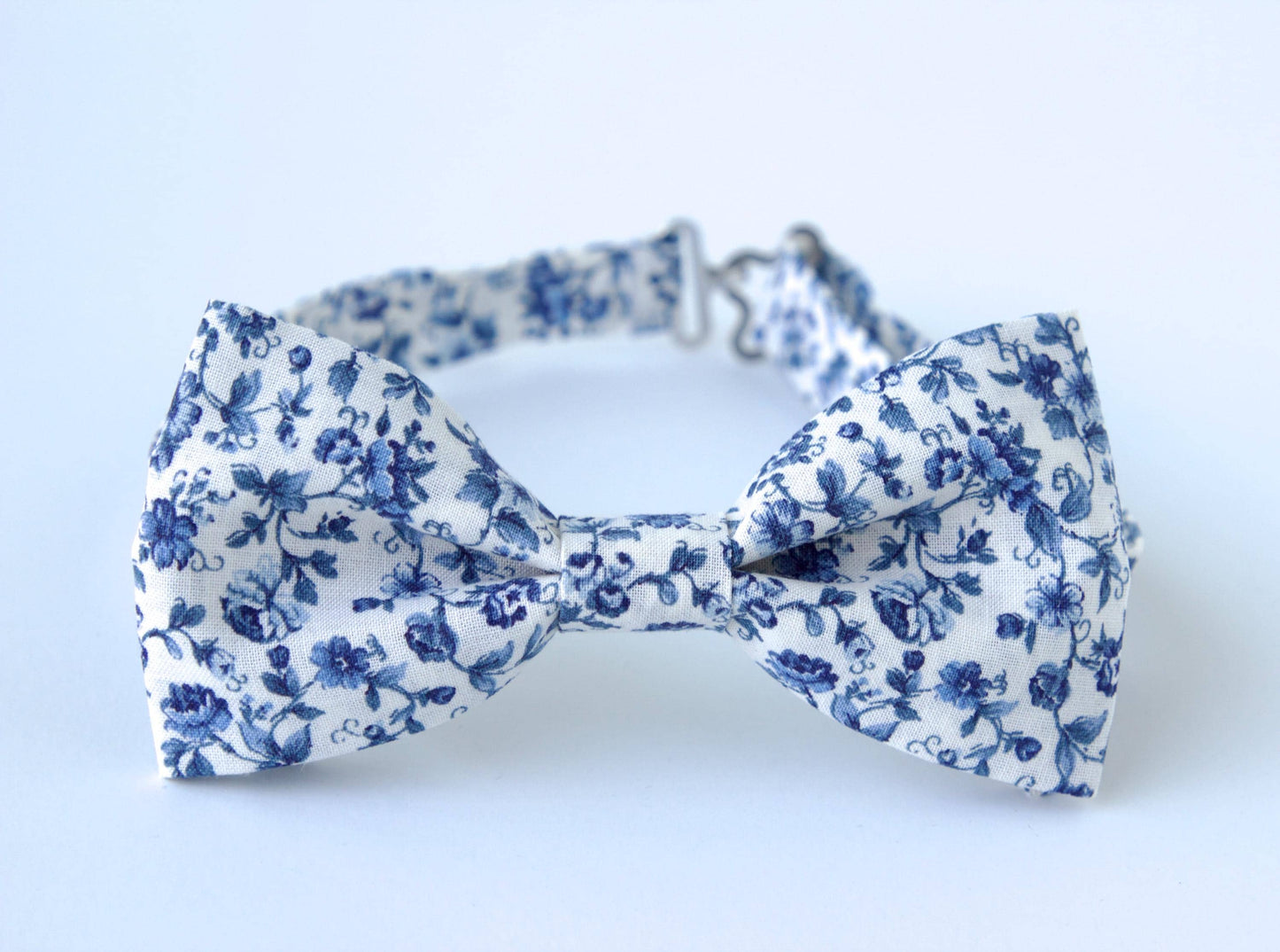 Blue floral necktie for men and boys, wedding dusty blue floral bow tie, pocket square, regular tie, skinny tie for grooms, groomsmen,