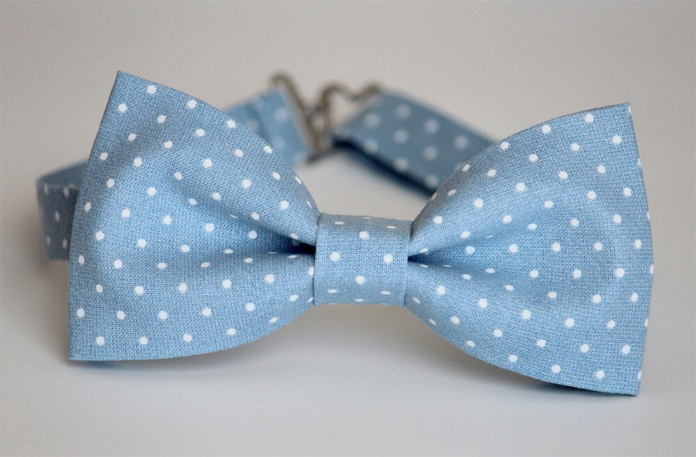 Light blue bow tie, mens bow tie blue and white polka dots, boys bow tie, wedding bow tie, groom bow tie, groomsmen bow tie, boy cute outfut
