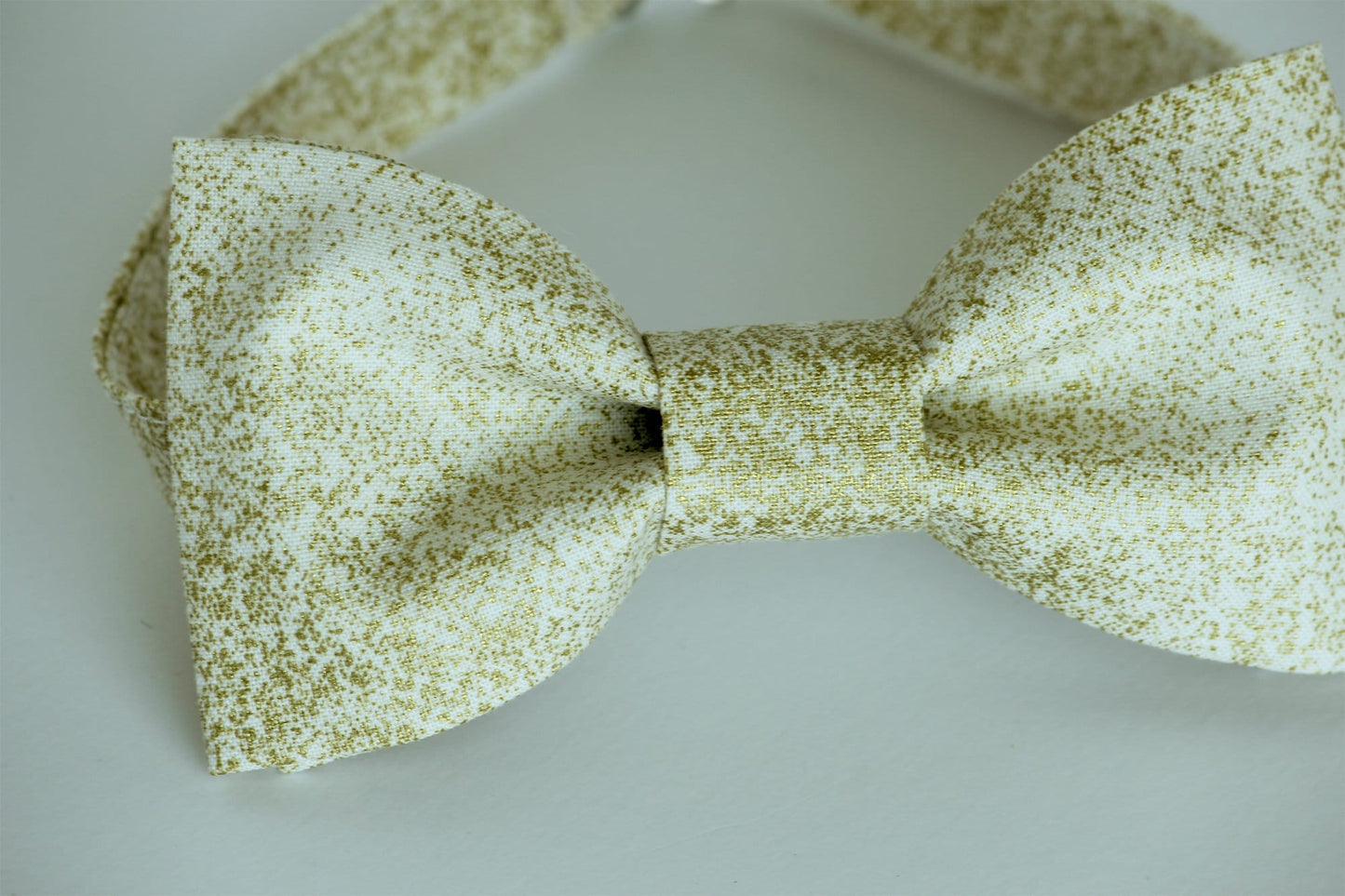 Ivory gold bow tie, shimmer gold bow tie, Golden sparkle bow tie, golden wedding bow tie, grooms, groomsmen, ringboy, ring bearer,