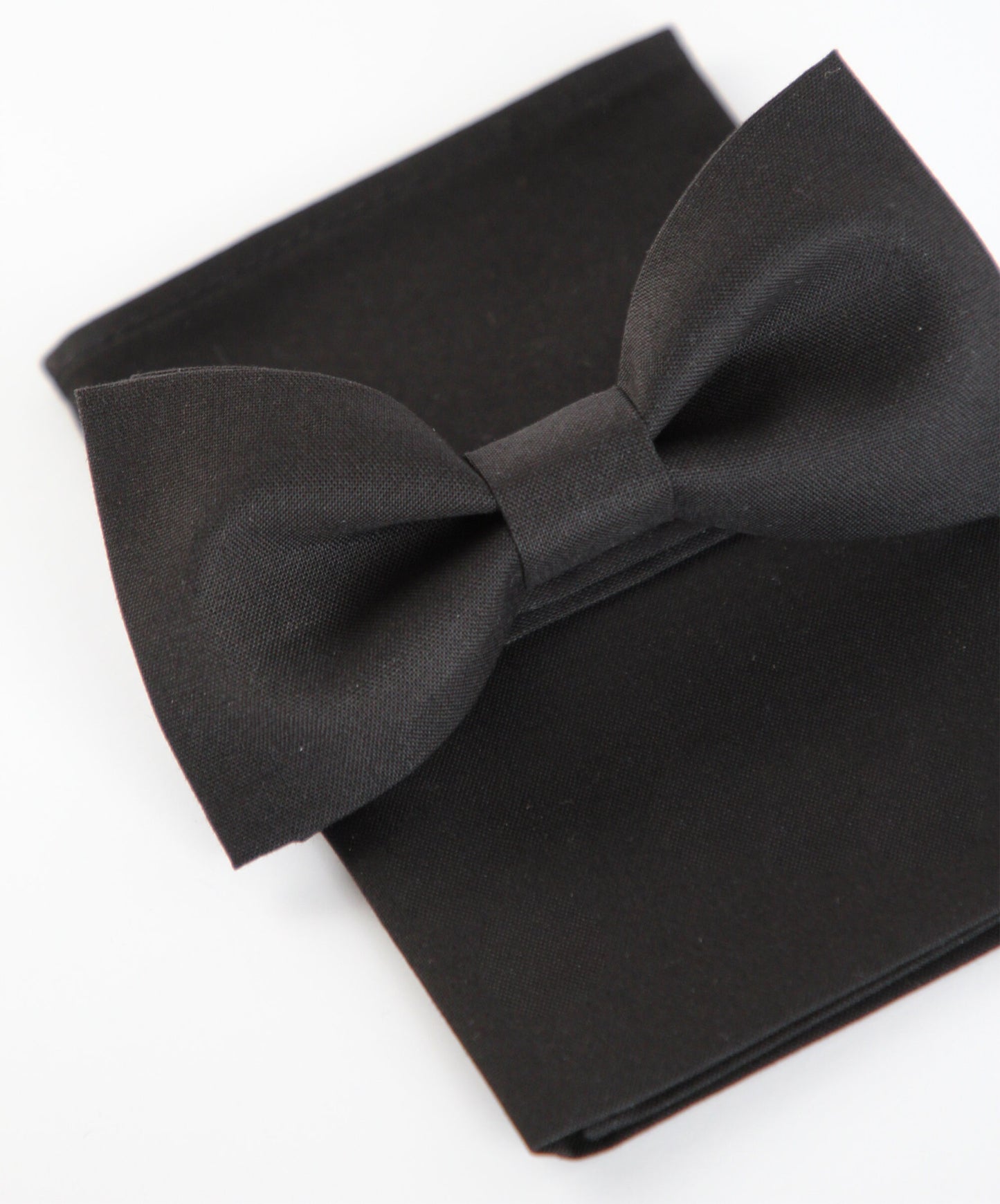 Black bow tie, mens solid black bowtie, black cotton bow tie, wedding bow tie, groomsmen, grooms bow tie, pre-tied bow tie, pocket square