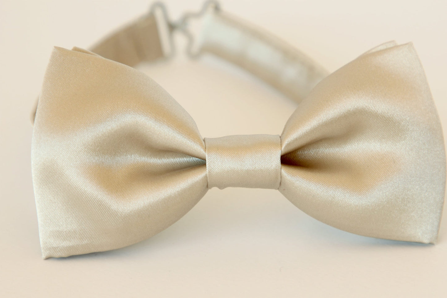 Champagne satin bow tie, champagne silky bowtie, mens wedding bow tie, kids boys bow tie, groomsmen bow tie, cream silky bow tie, ringboy