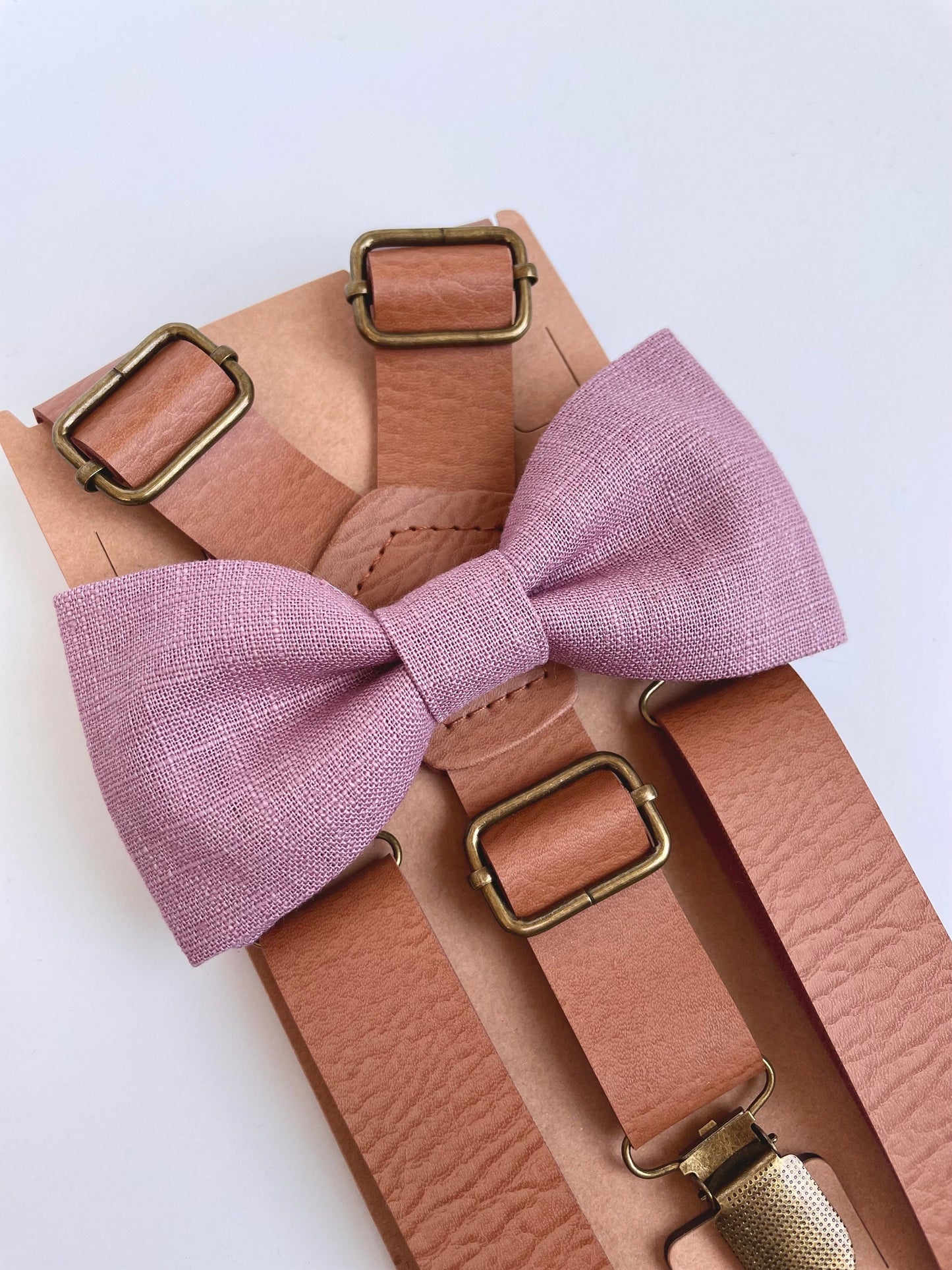Mauve linen bow tie and tan faux leather suspenders set, vintage rustic wedding, grooms mens boys dusty rose bow tie, ring bearer outfit