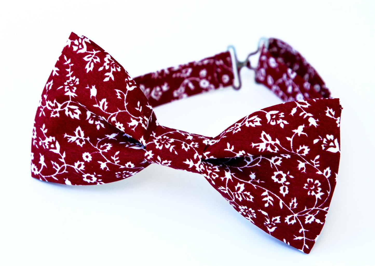 Burgundy floral bow tie for men and boys, brown suspenders, wine suspenders, wedding outfit, groomsmen wine bow tie, merlot bowtie, ringboy