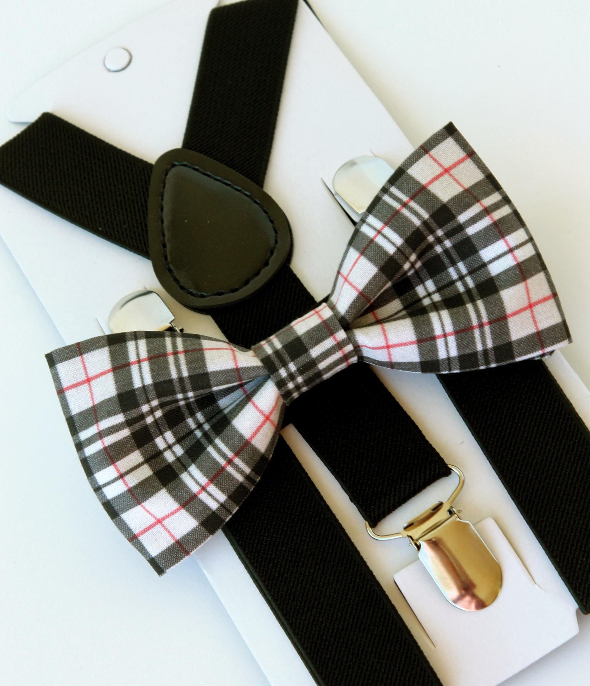 Plaid bow tie for men, boys plaid bow tie, light tan black plaid bowtie, plaid bow tie, autumn plaid men's bow tie, tan red black bow tie