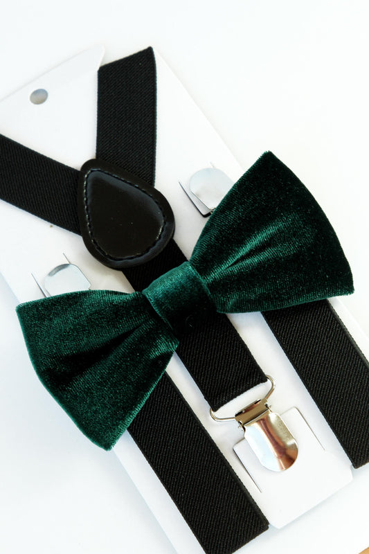 Emerald Green Christmas bow tie & black suspenders for men and boys, Holiday green velvet bow tie, winter wedding groomsmen outfit