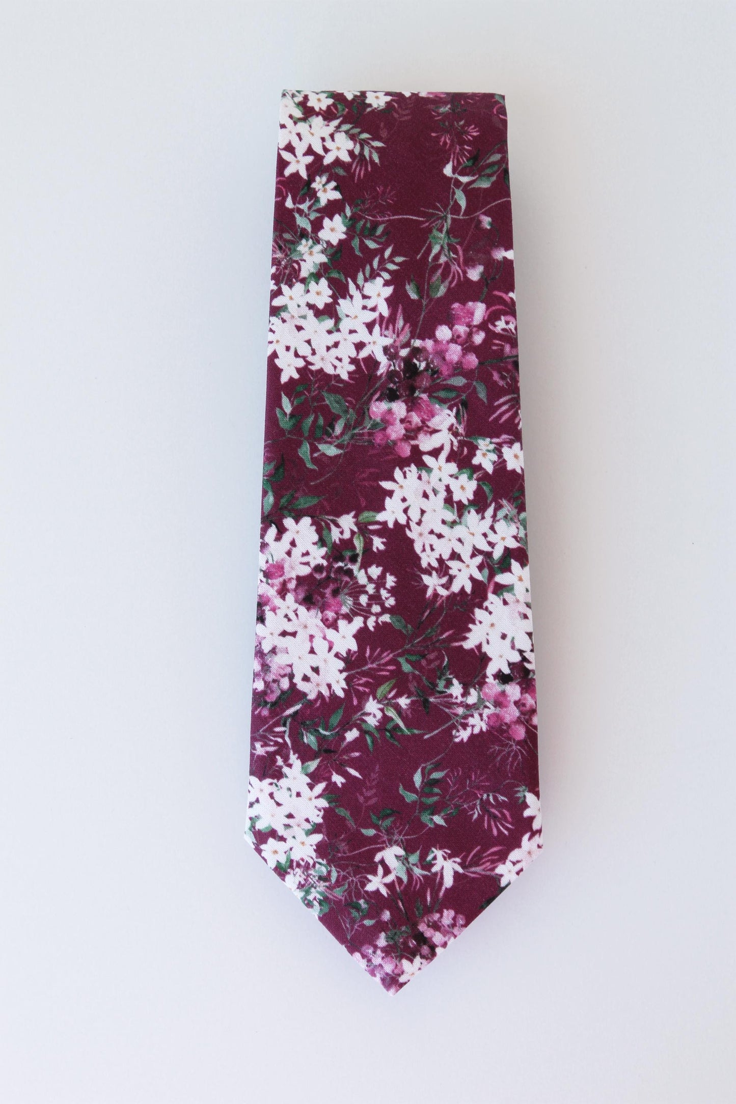 Chianti floral necktie, bow tie, pocket square, burgundy chianti floral wedding tie for men, chianti floral bow tie, vintage floral tie