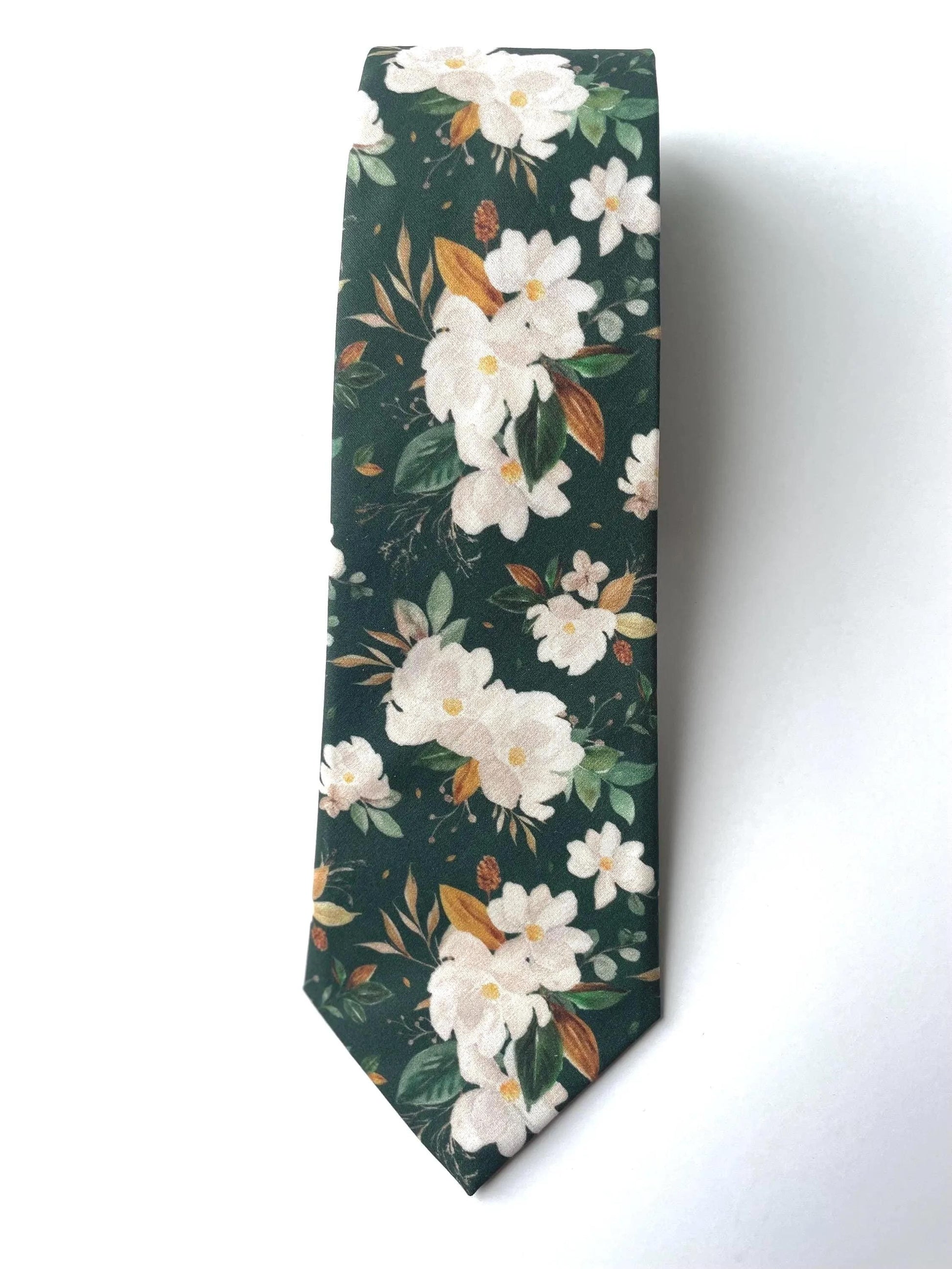 Emerald green floral neck tie, floral green wedding long tie for men and boys, rustic wedding tie, boho style necktie, grooms green tie