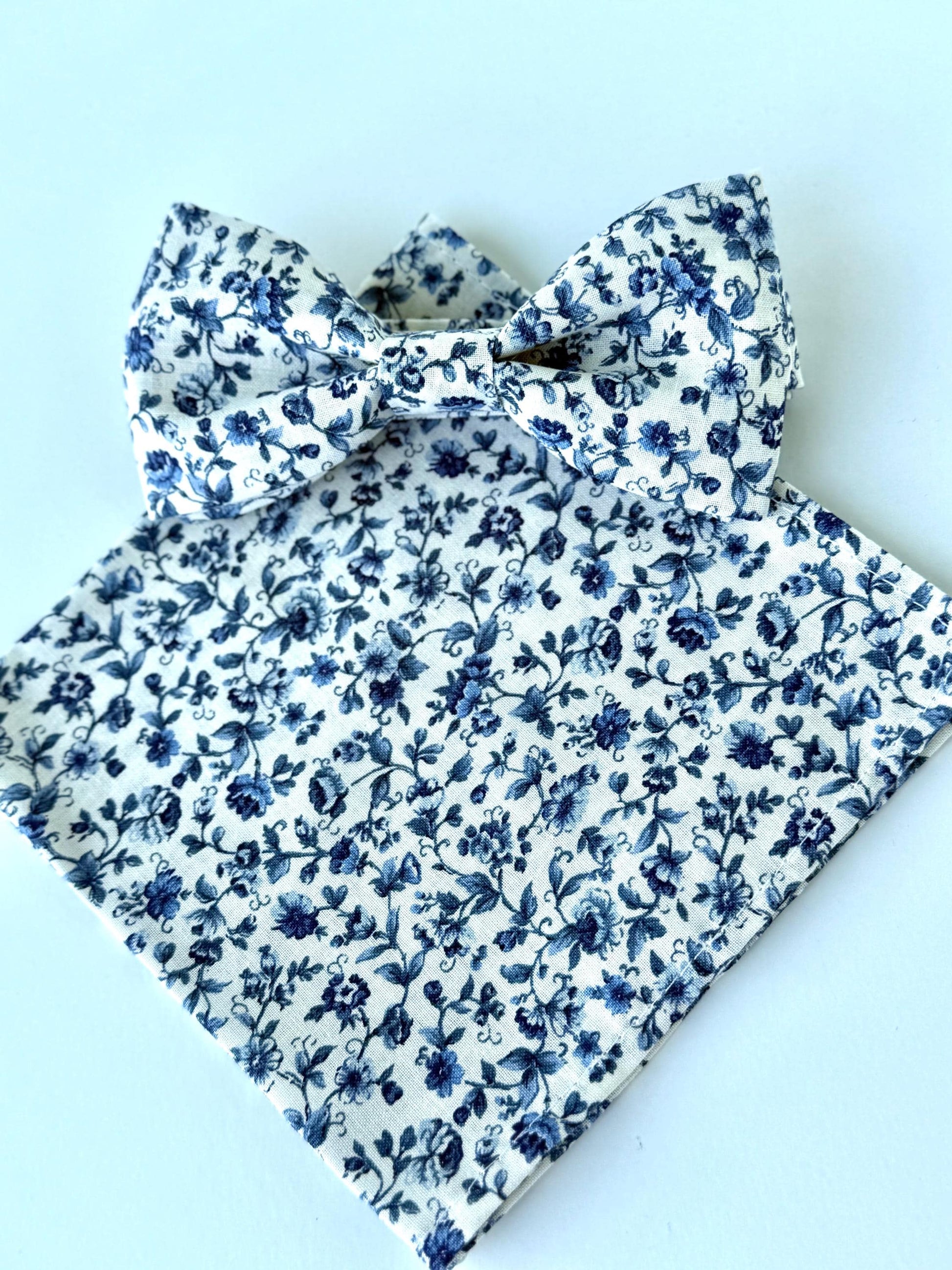 Blue floral necktie for men and boys, wedding dusty blue floral bow tie, pocket square, regular tie, skinny tie for grooms, groomsmen,