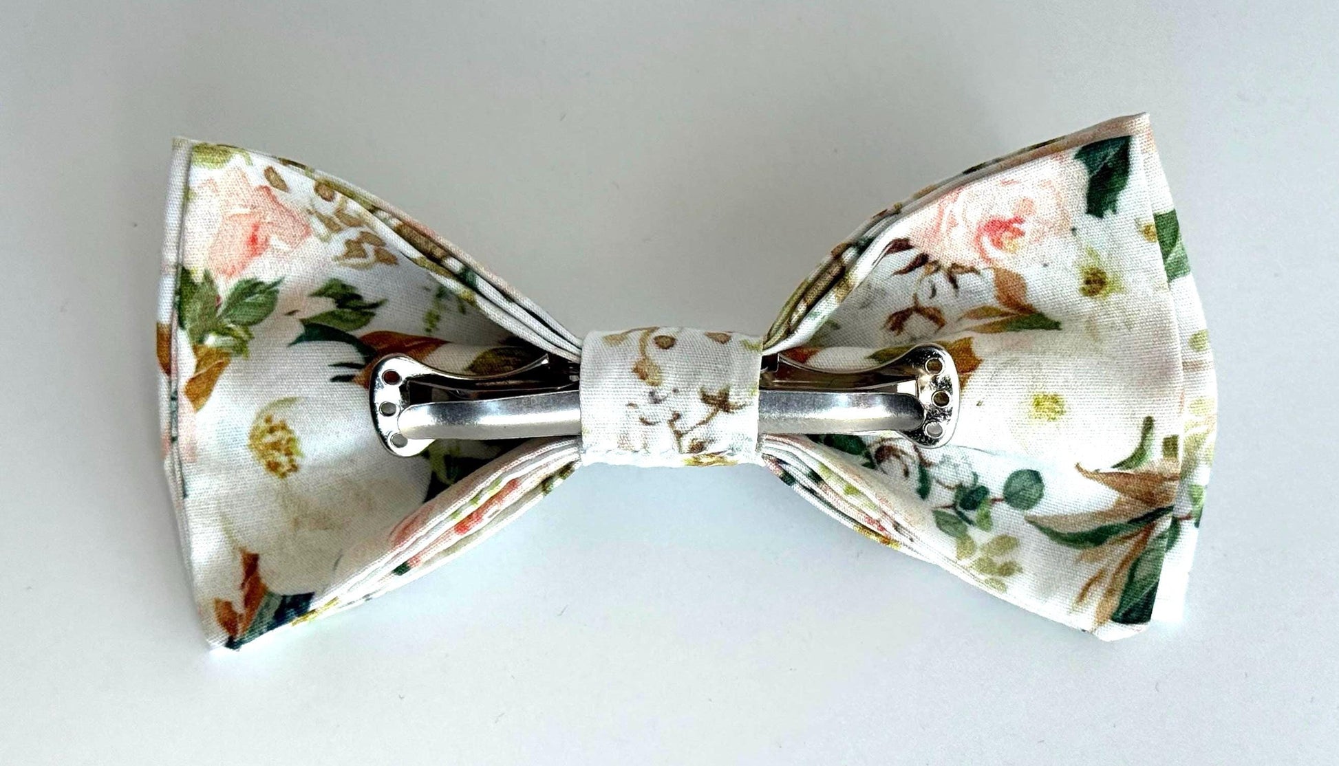 Blush floral men’s necktie, wedding floral tie, blush and green skinny tie