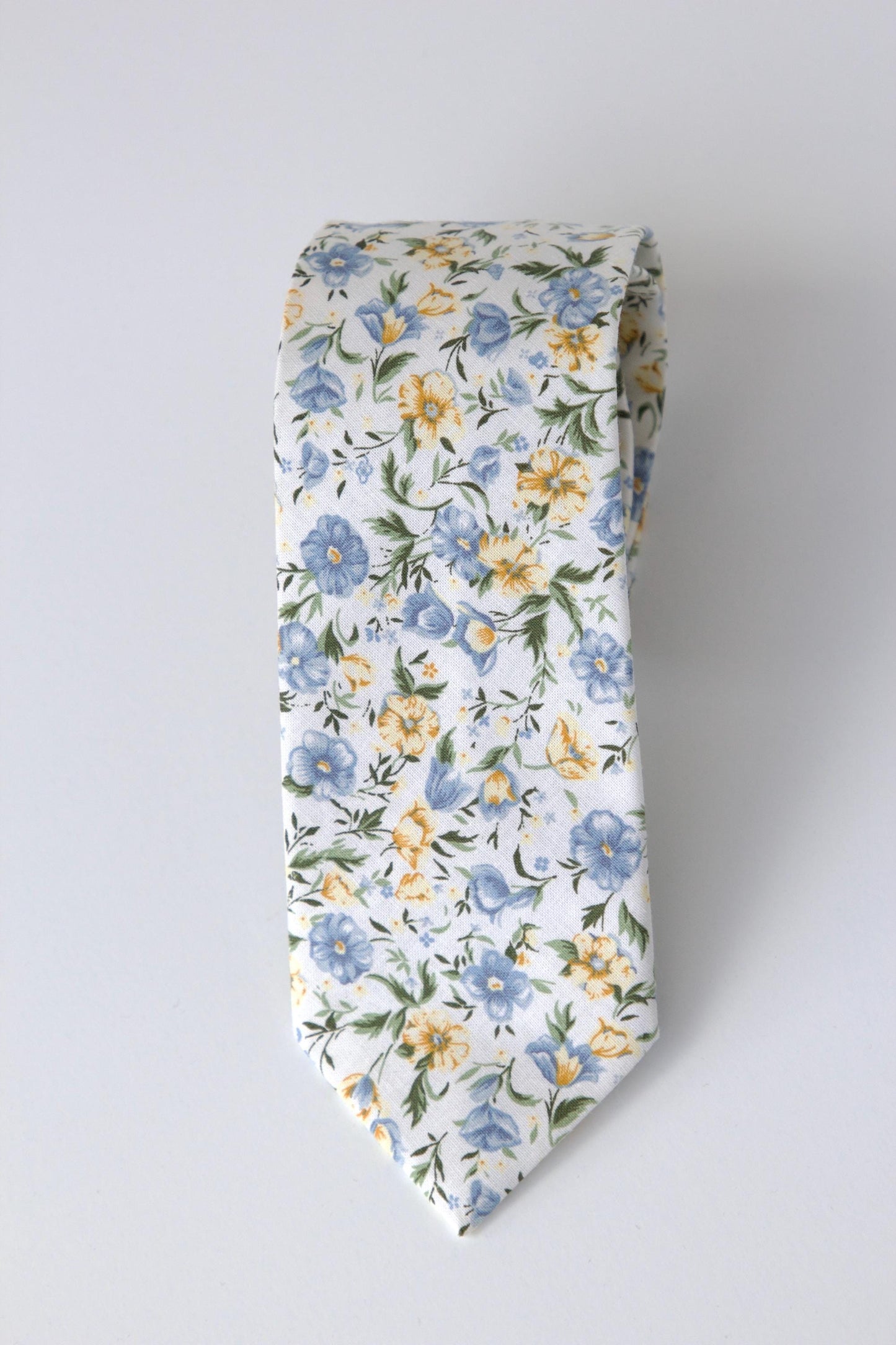 Men’s blue yellow floral necktie, skinny tie, summer wedding, blue flowers bow tie for men and boys, wildflowers necktie