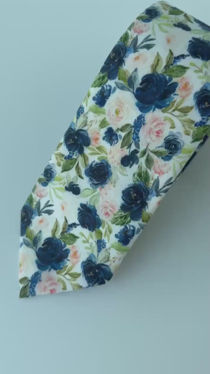 Navy blush floral necktie for men, wedding necktie, grooms groomsmen floral tie, navy flowers skinny tie, navy blush bow tie, pocket square