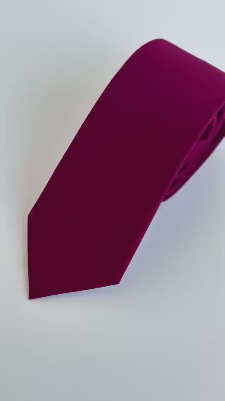 Wine necktie, burgundy long tie, Cabernet wedding tie, merlot skinny tie, grooms groomsmen necktie, wine pocket square, gift for him