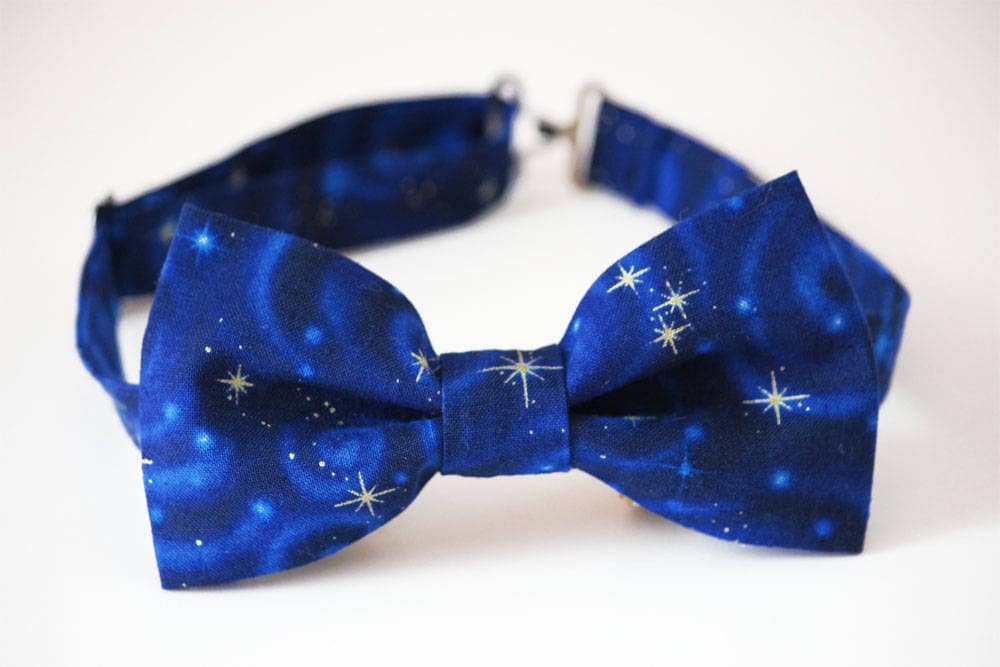 Blue star bow tie, mens blue bow tie, boys stars bow tie, blue bowties, gift for him, pre-tied bow tie, bow tie for boys, stars sky bow tie