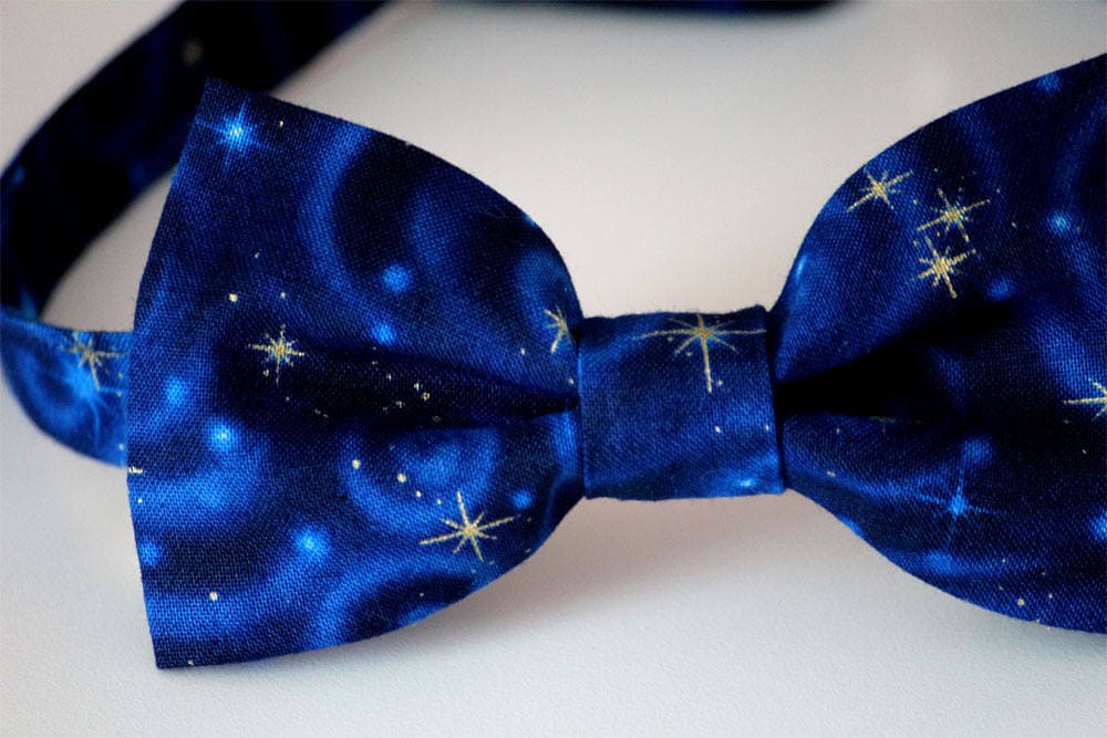 Blue star bow tie, mens blue bow tie, boys stars bow tie, blue bowties, gift for him, pre-tied bow tie, bow tie for boys, stars sky bow tie