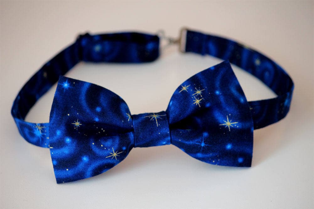 Blue star bow tie, mens blue bow tie, boys stars bow tie, blue bowties, gift for him, pre-tied bow tie, bow tie for boys, stars sky bow tie