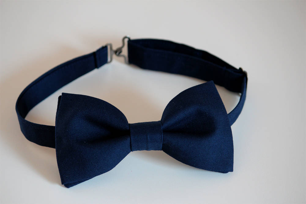 Navy blue bow tie, mens bow tie, wedding bow tie, groomsmen bow tie, gift for him, photoshoot bow tie, blue bow tie, ring bearer bowtie