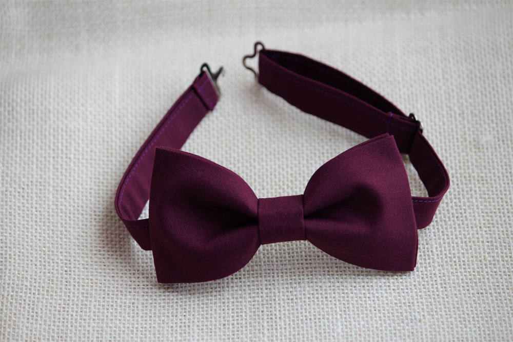 Eggplant mens bow tie, burgundy bow tie, purple bow tie, purple wedding bowtie,wine bow tie, prom bow tie, groomsmen bow tie, ringboy bowtie