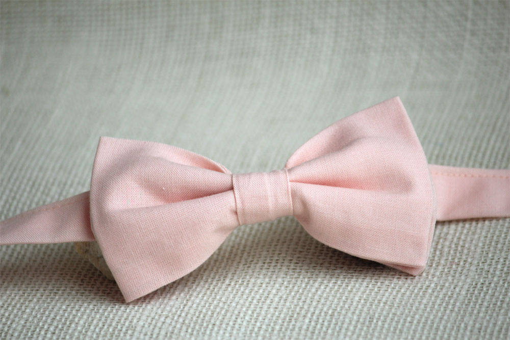 Blush Pink Bow Tie, Boys Bow Ties, Men's Bow tie, blush pink wedding accessory, light pink bow tie, ring bearer bow tie, grooms bow tie