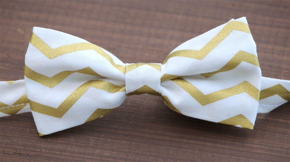 Gold white chevron bow tie, gold chevron bow tie, boys bow tie, mens gold bow tie, wedding bow tie, ring bearer bow tie, groomsmen bow tie