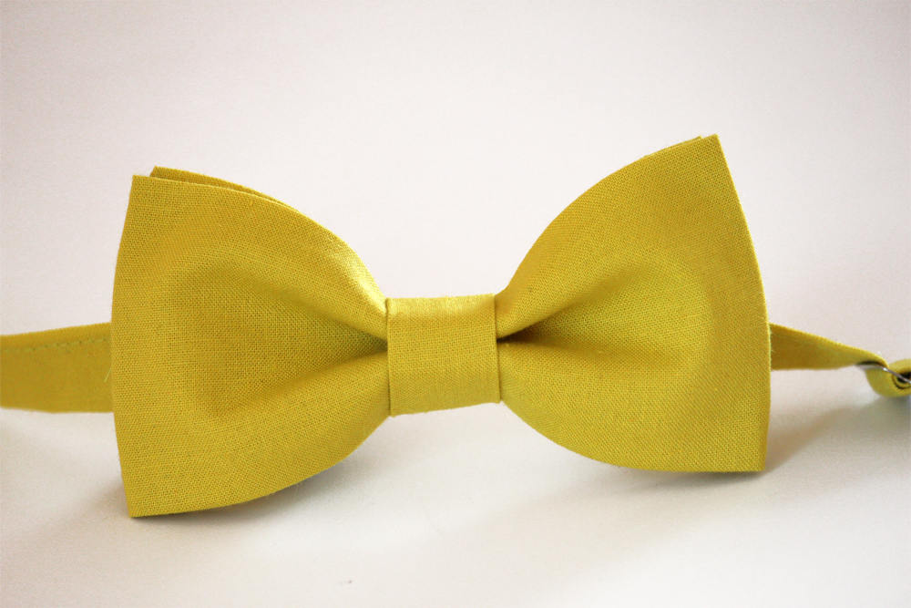 Wasabi green bow tie, lemon green boy's bow tie, yellow bow tie, wedding bow tie, groomsmen bow tie, acid bow tie, groom bow tie, ringbearer