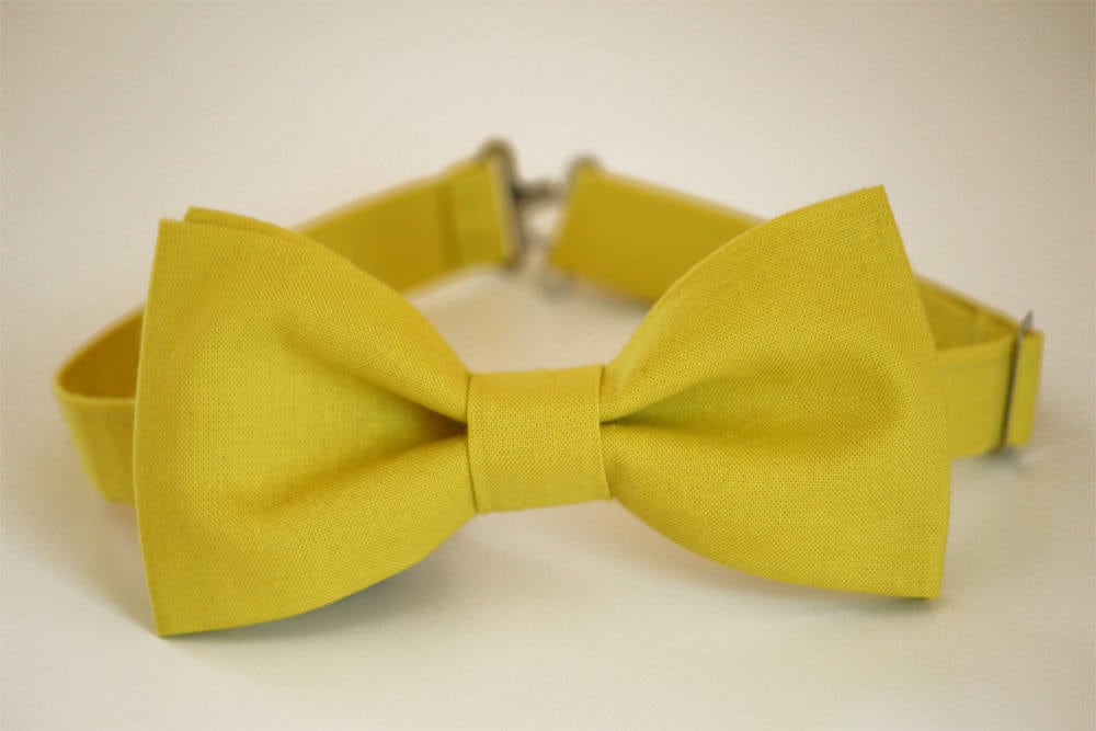 Wasabi green bow tie, lemon green boy's bow tie, yellow bow tie, wedding bow tie, groomsmen bow tie, acid bow tie, groom bow tie, ringbearer