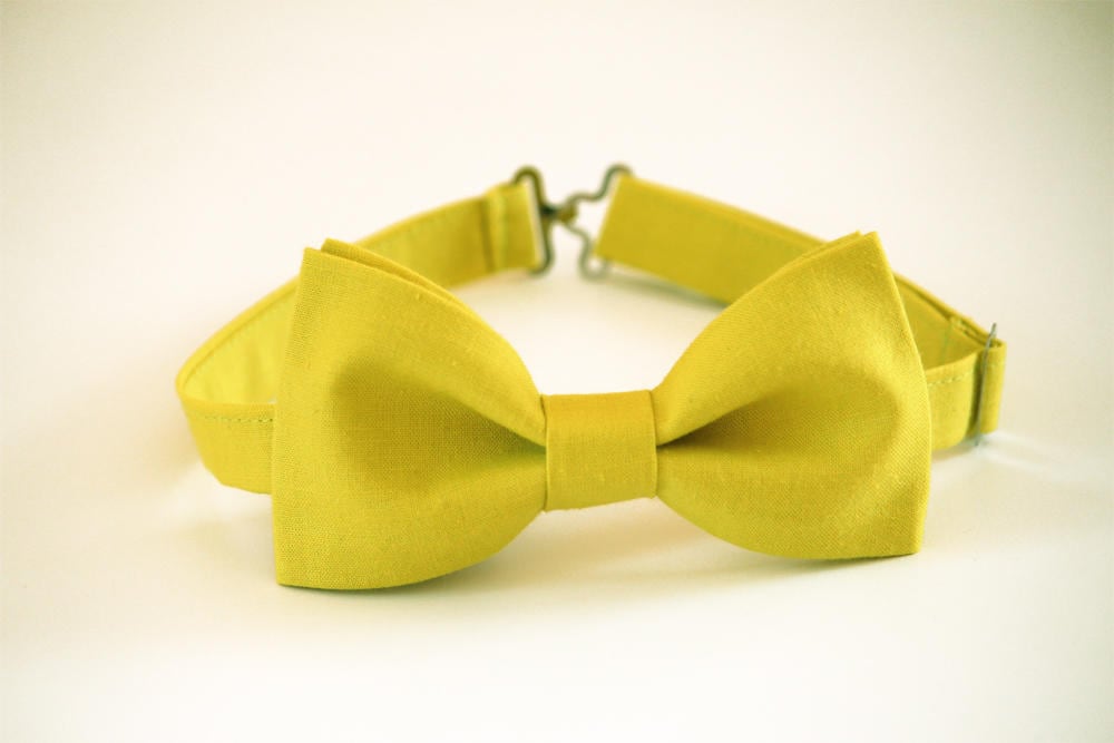 Wasabi green bow tie, lemon green boy's bow tie, yellow bow tie, wedding bow tie, groomsmen bow tie, acid bow tie, groom bow tie, ringbearer