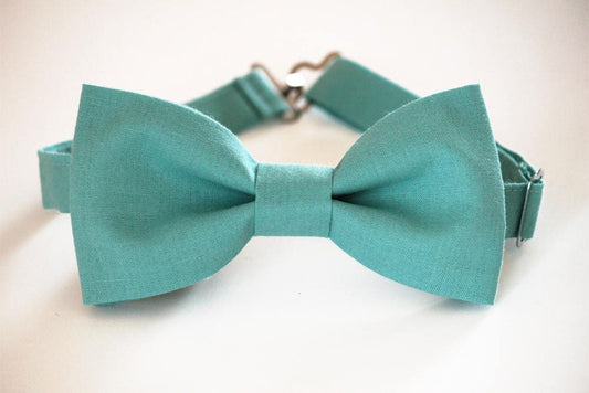 Teal bow tie, men's bow tie, dusty blue bow tie, wedding bow tie, groomsmen bow tie, ring bearer bow tie, groom bow tie, turquoise tie