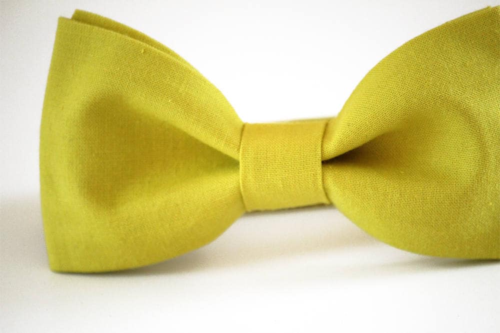 Wasabi green bow tie, lemon green boy's bow tie, yellow bow tie, wedding bow tie, groomsmen bow tie, acid bow tie, groom bow tie, ringbearer