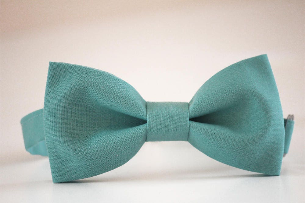 Teal bow tie, men's bow tie, dusty blue bow tie, wedding bow tie, groomsmen bow tie, ring bearer bow tie, groom bow tie, turquoise tie