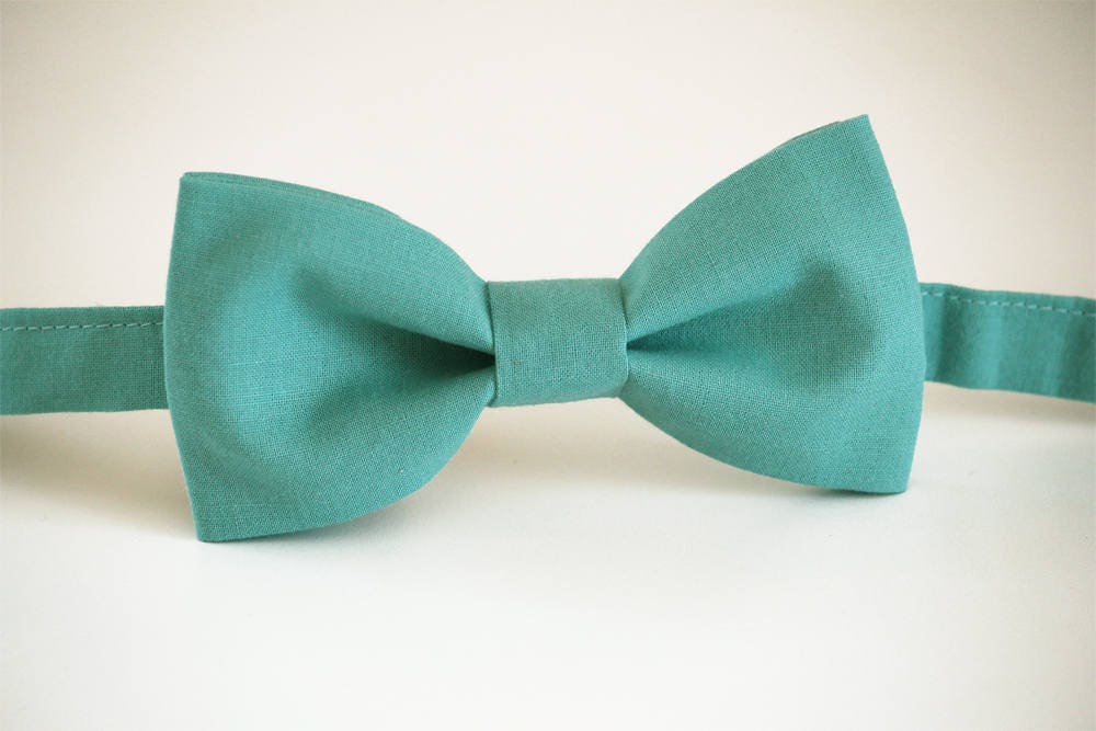 Teal bow tie, men's bow tie, dusty blue bow tie, wedding bow tie, groomsmen bow tie, ring bearer bow tie, groom bow tie, turquoise tie