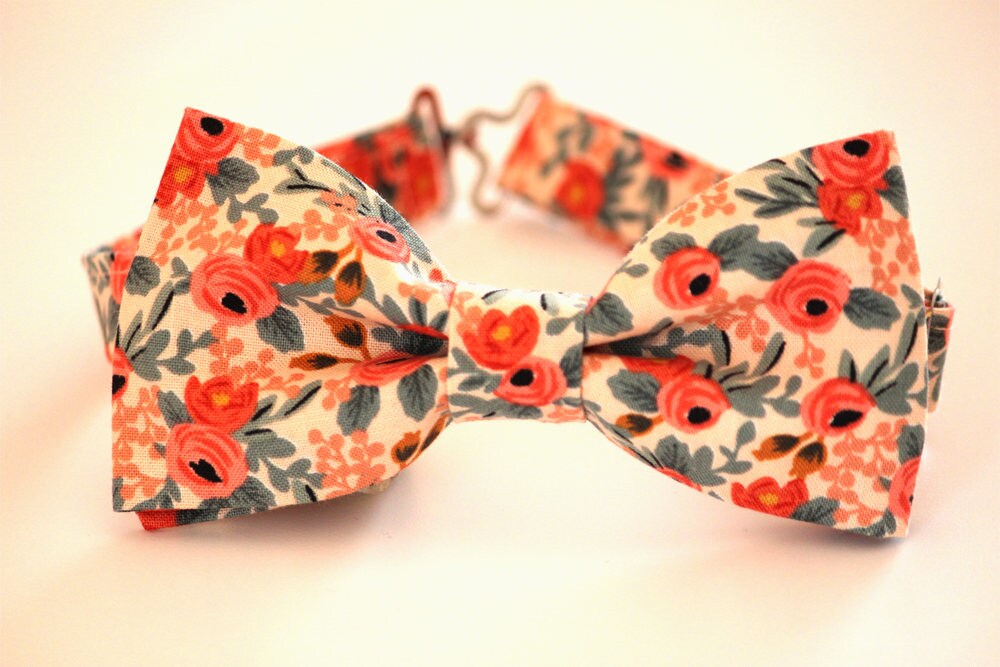 Peach floral bow tie, men'd wedding bow tie, groomsmen bow tie, groom bow tie, ringbearer bow tie, ringboy bow tie, boy's bow tie, coral tie