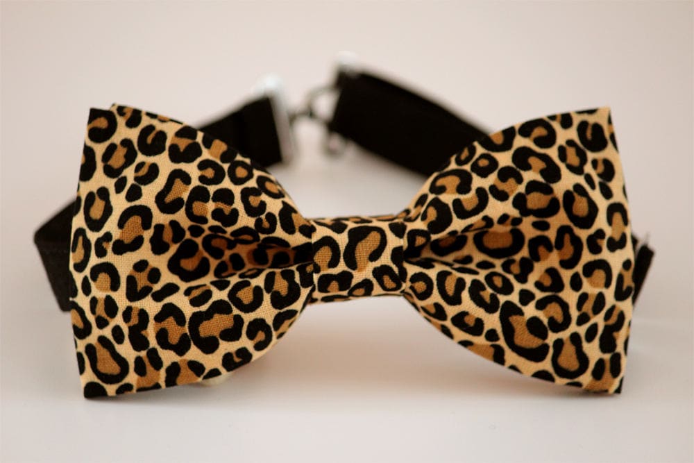 Cheetah bow tie, leopard bow tie, safari bow tie, gift for him, wedding bow tie, men's bow tie, boy's bow tie, animal print bow tie