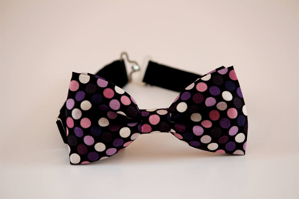 Black purple mauve dots bow tie, boy's bow tie, men's bow tie, kids pre-tied bow tie, wedding bow tie, confetti dotted bow tie, pink bow tie