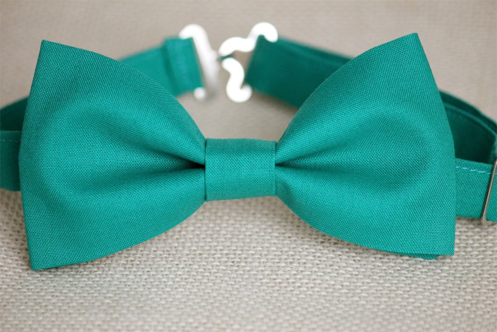 Peacock mens bow tie, dark teal bow tie, boys peacock blue bow tie, wedding bow tie, groomsmen bow tie, ringboy bow tie, groom bow tie