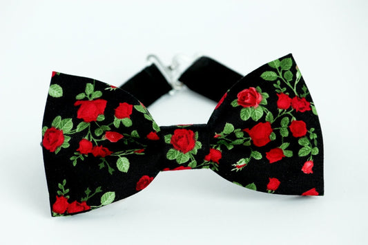 Mens black floral bow tie, red roses bowtie, groomsmen bow tie and pocket square, bowtie and suspenders set, wedding floral bow tie,