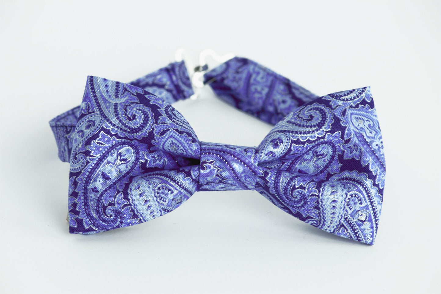 Blue paisley bow tie, men wedding bow tie, boys bow tie, prom bow tie, grooms, groomsmen, ringboy, blue silver bow tie, blue metallic silver