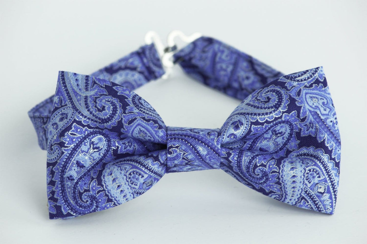 Blue paisley bow tie, men wedding bow tie, boys bow tie, prom bow tie, grooms, groomsmen, ringboy, blue silver bow tie, blue metallic silver