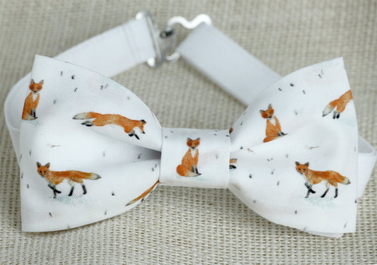 Foxes bow tie, men's bow tie, boys bowtie, kids bow tie, foxy bow tie, white and orange bow tie, children pre-tied bow tie, animal, novelty