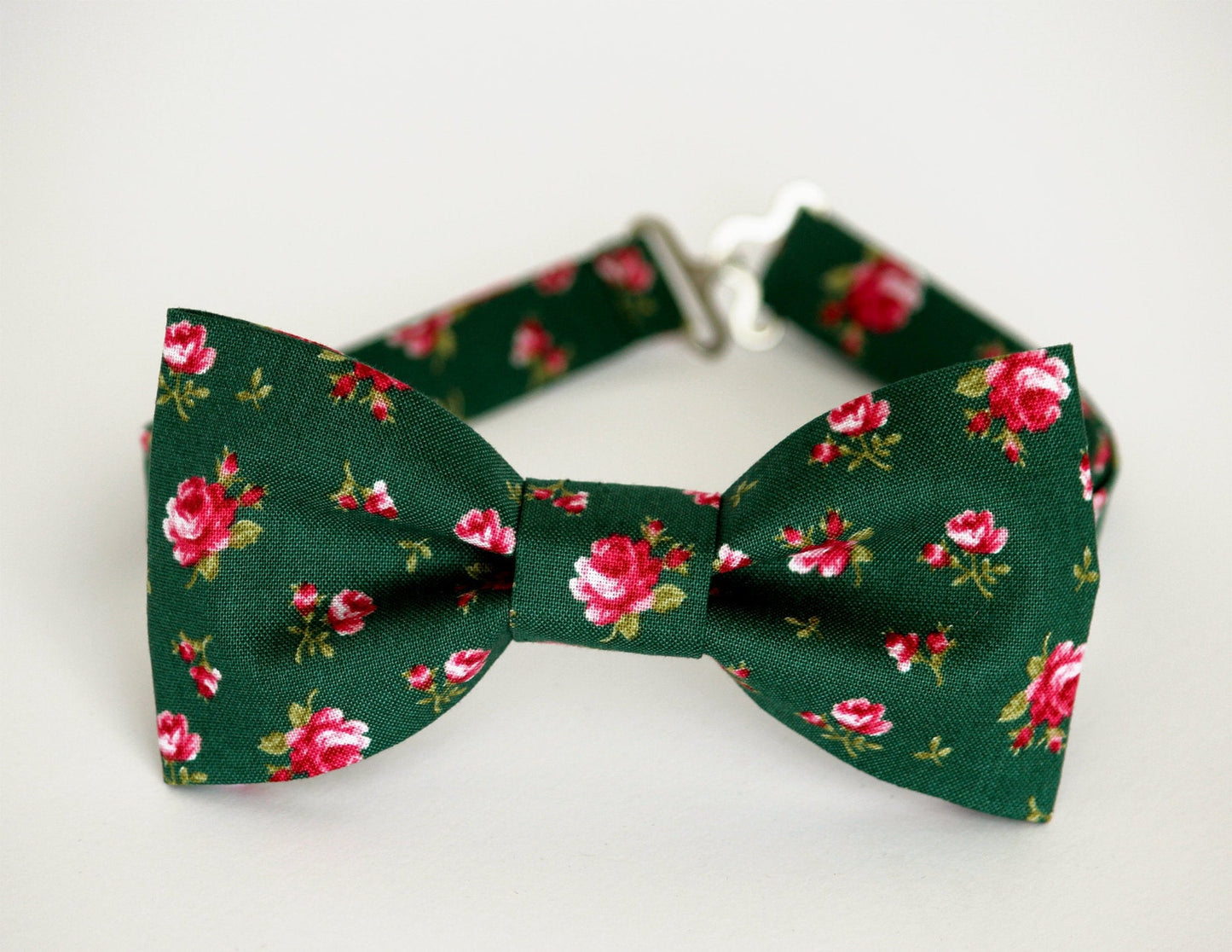 Green floral bow tie, wedding bow tie, grooms, groomsmen bow tie, kids ringboy bow tie, green and pink bow tie, roses bowtie, pocket square