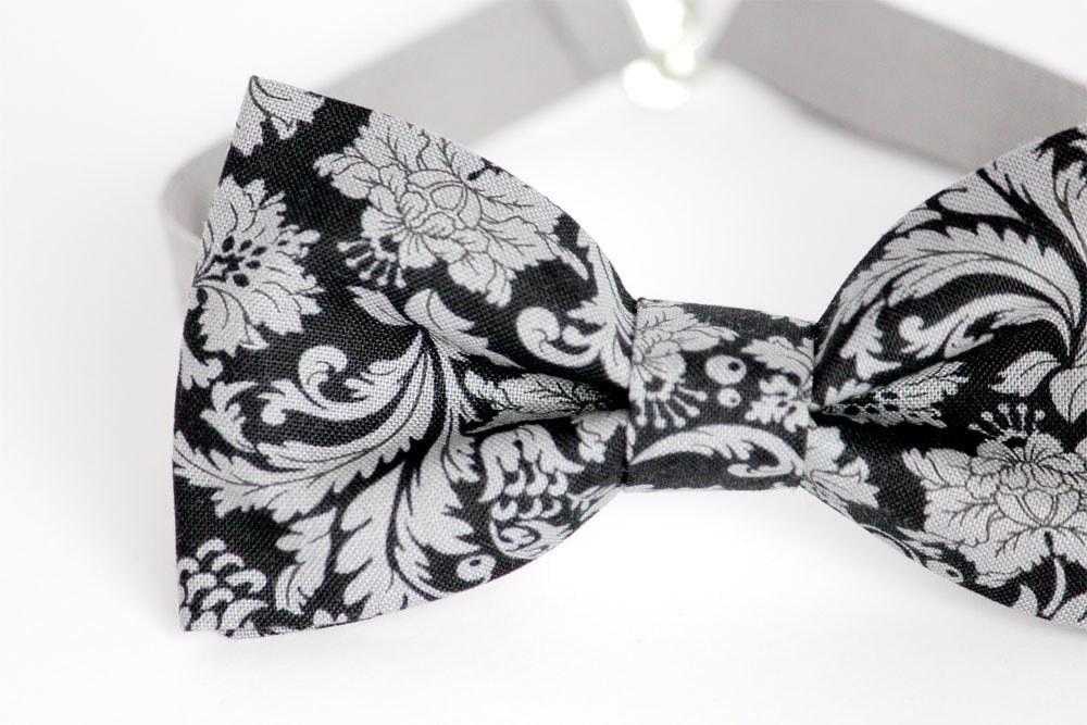 Grey black floral bow tie, flower print bow tie, black mens bow tie, grey mens bowtie, wedding bow tie, grooms, groomsmen bow tie,ring boy